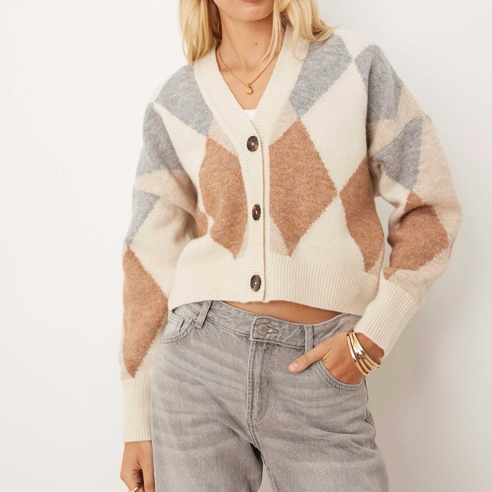 Barbour Silvia Diamond Jacquard Wool Blend Cardigan in Ivory